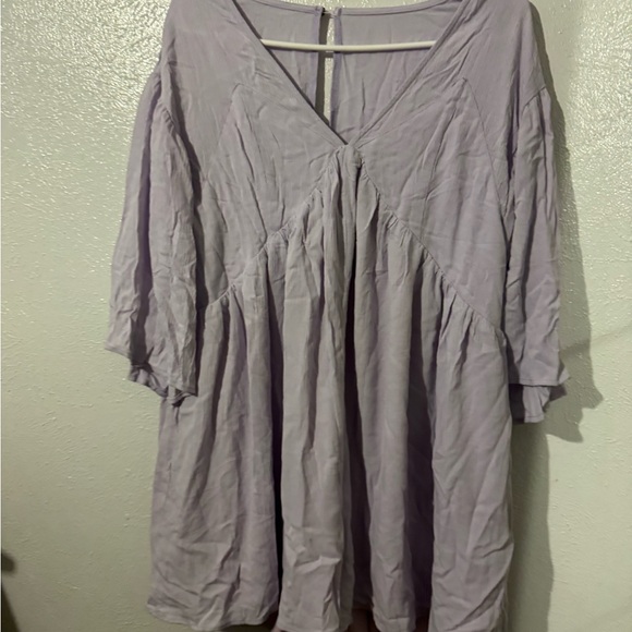 Lavender V-Neck Flowy Dress - Picture 3 of 4